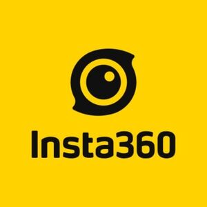 Insta360 X2 with accessories and case